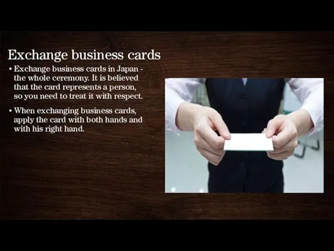 Exchange business cards Exchange business cards in Japan - the