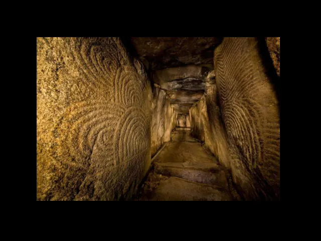 L’intérieur du cairn de Gavrinis : un tombeau