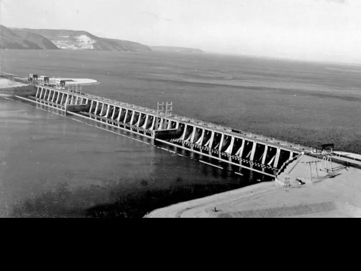 Куйбышевская гидроэлектростанция на реке Волге в Самарской области , 1957