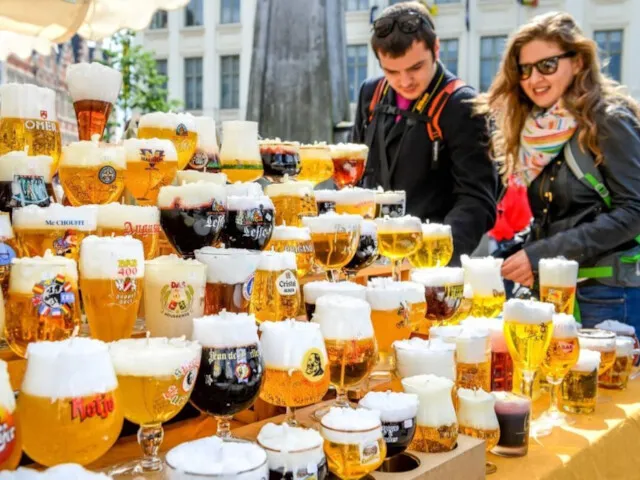 Фестиваль пива фестиваль посвящённых пиву и пивоварению. Он проводится в столице в Брюсселе