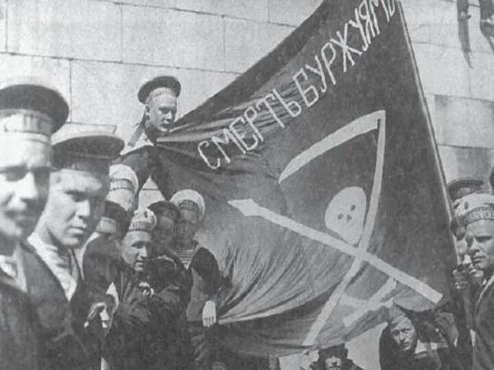 Военно-революционный комитет, избранный 12 октября Петроградским Советом, стал центром подготовки