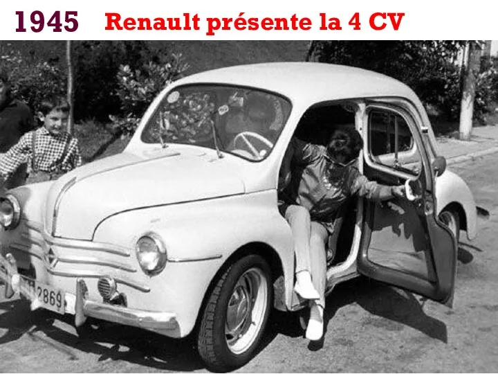 1945 Renault présente la 4 CV