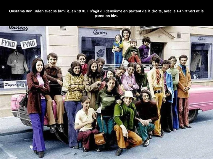 Oussama Ben Laden avec sa famille, en 1970. Il s’agit