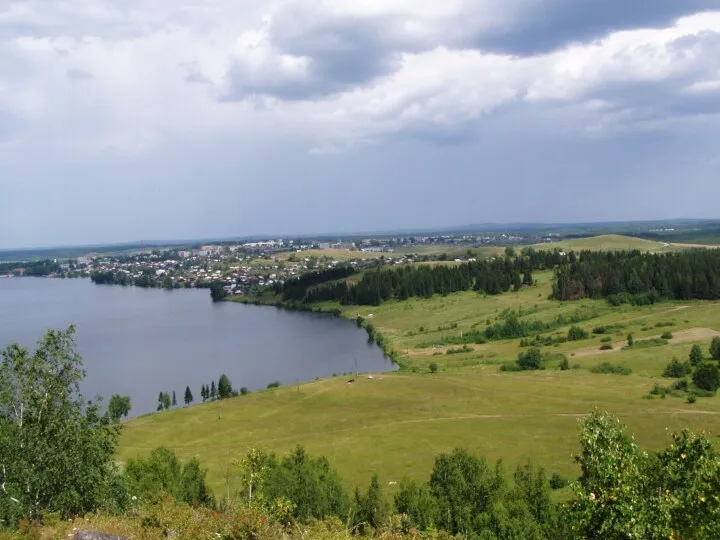 Река Тура Издавна жил здесь народ манси. Они и дали