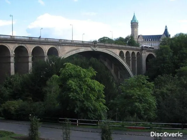 Люксембург Мост Адольфа Дворец герцога Музей банка