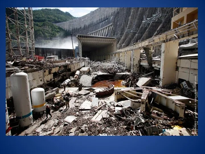 Авария на Саяно-Шушенской ГЭС 17 августа 2009 года.
