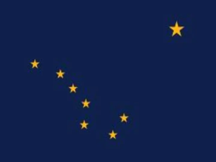 Созвездие Большой Медведицы изображено на флаге Беломорской Карелии (утвержден 21