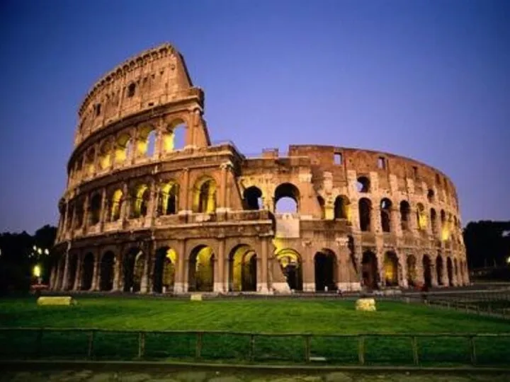 Находится в столице Италии – городе Рим. Гигантский амфитеатр. (В
