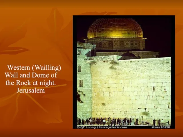 Western (Wailling) Wall and Dome of the Rock at night. Jerusalem