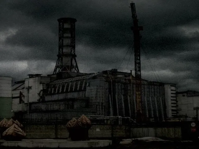 В связи с аварией (апрель 1986) на Чернобыльской АЭС(в 18