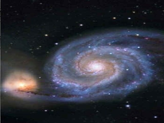 По логарифмической спирали закручены и многие галактики,  в частности, галактика, к которой   принадлежит